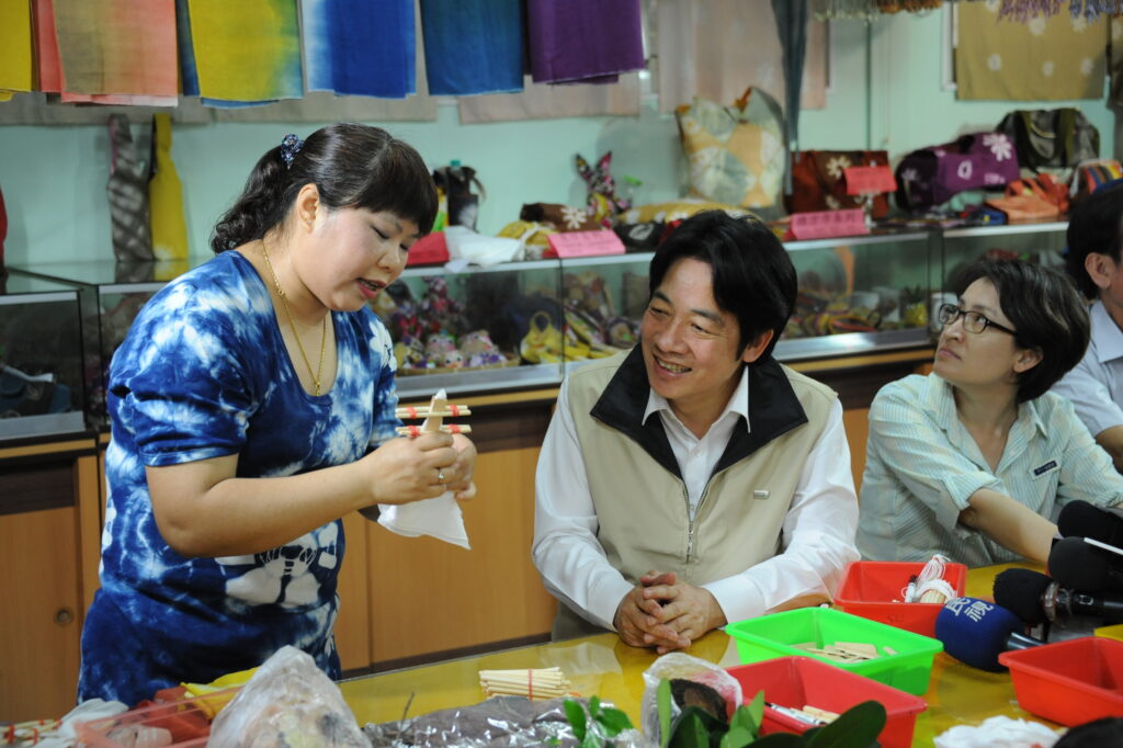 Premier Lai visits Hualien’s Hakka Cultural Museum